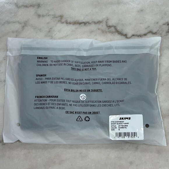 SKIMS Fits Everybody Short Sleeve T-Shirt, Gunmetal, Size Medium - NWT - Picture 3 of 9